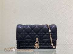 Code:DRB0072