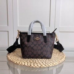 Code:CCBY0004