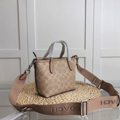 Code:CCBY0005