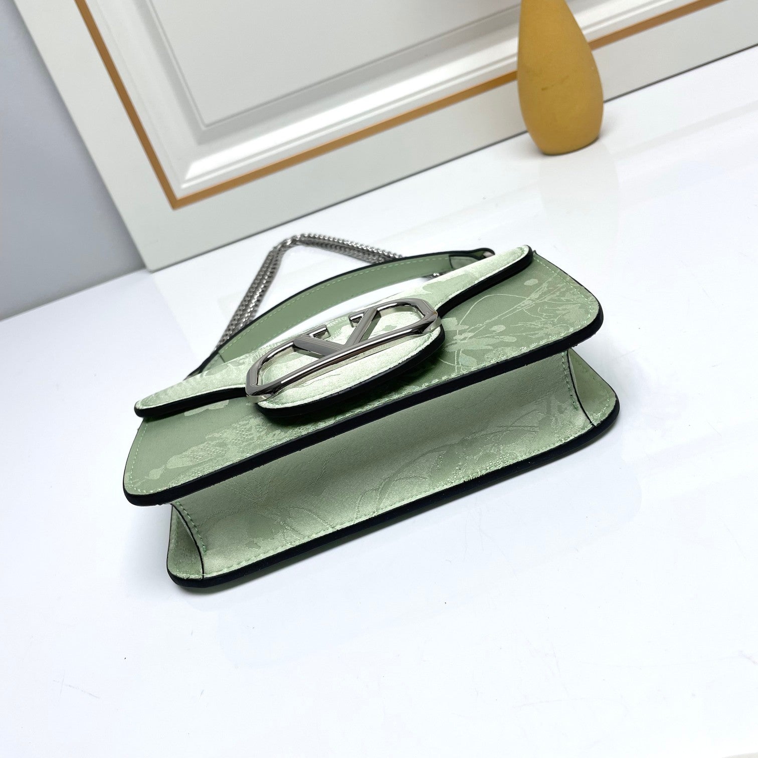 Code:VOB0024