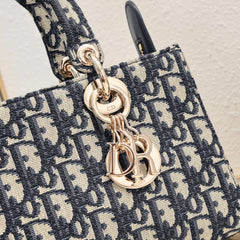 Code:DRB0101