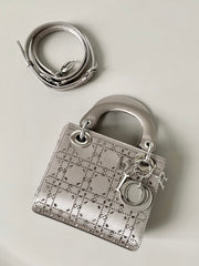 Code:DRB0052