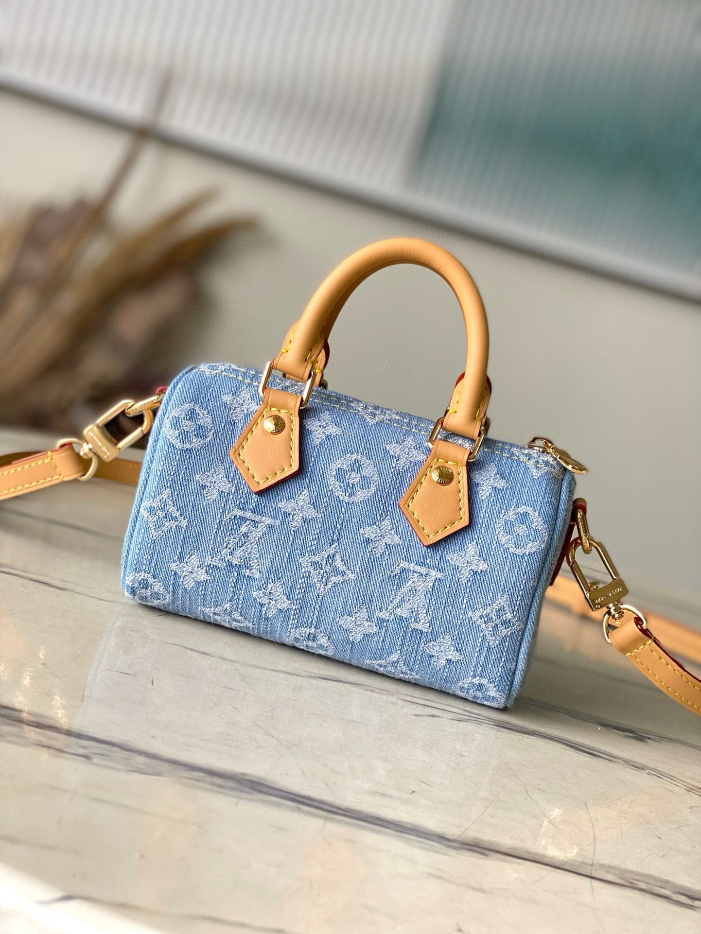 Code:LVB0042