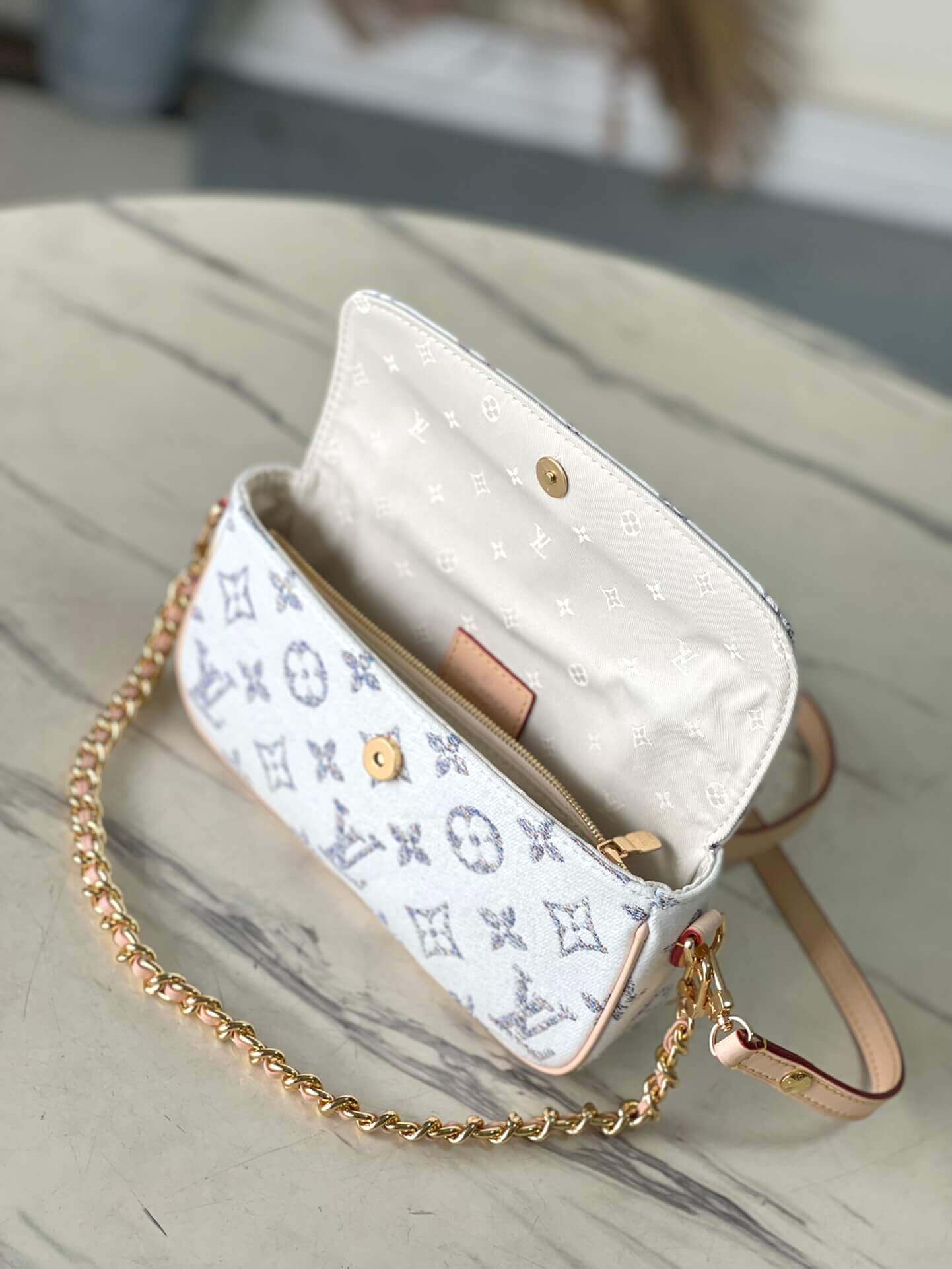 Code:LVBY0069