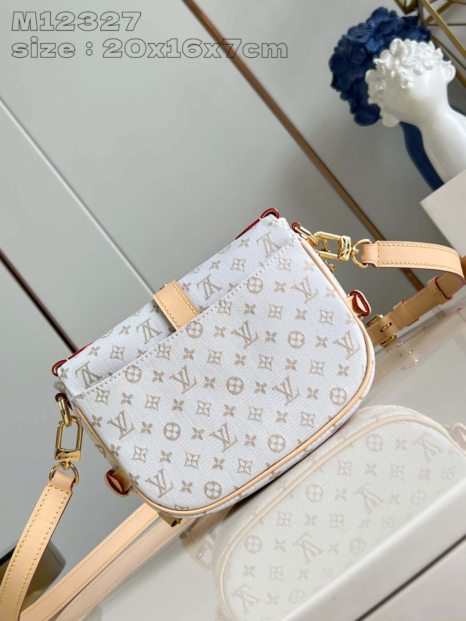 Code:LVBY0158