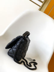 Code:LVBY0233