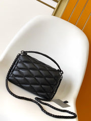 Code:LVBY0233