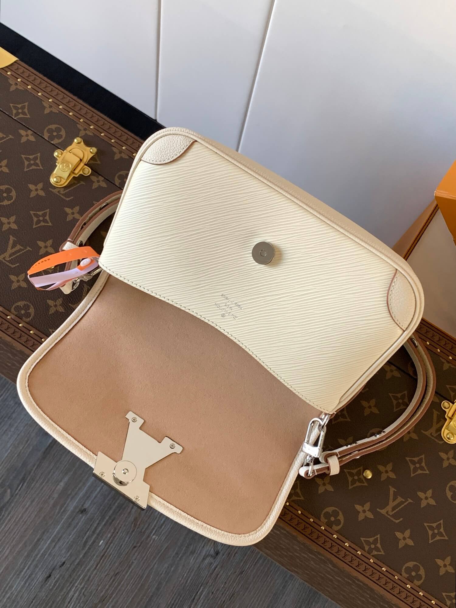 Code:LVBY0247