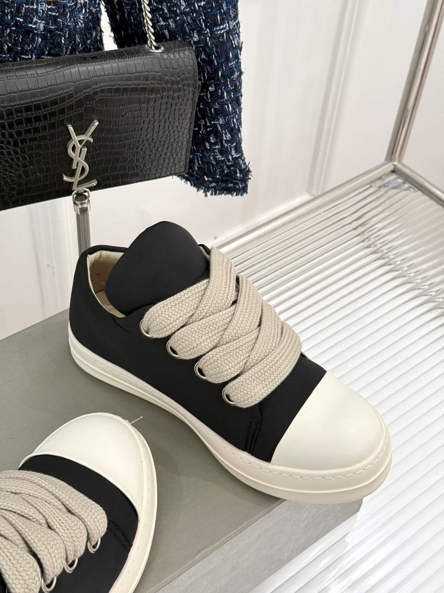 Code:RO0011