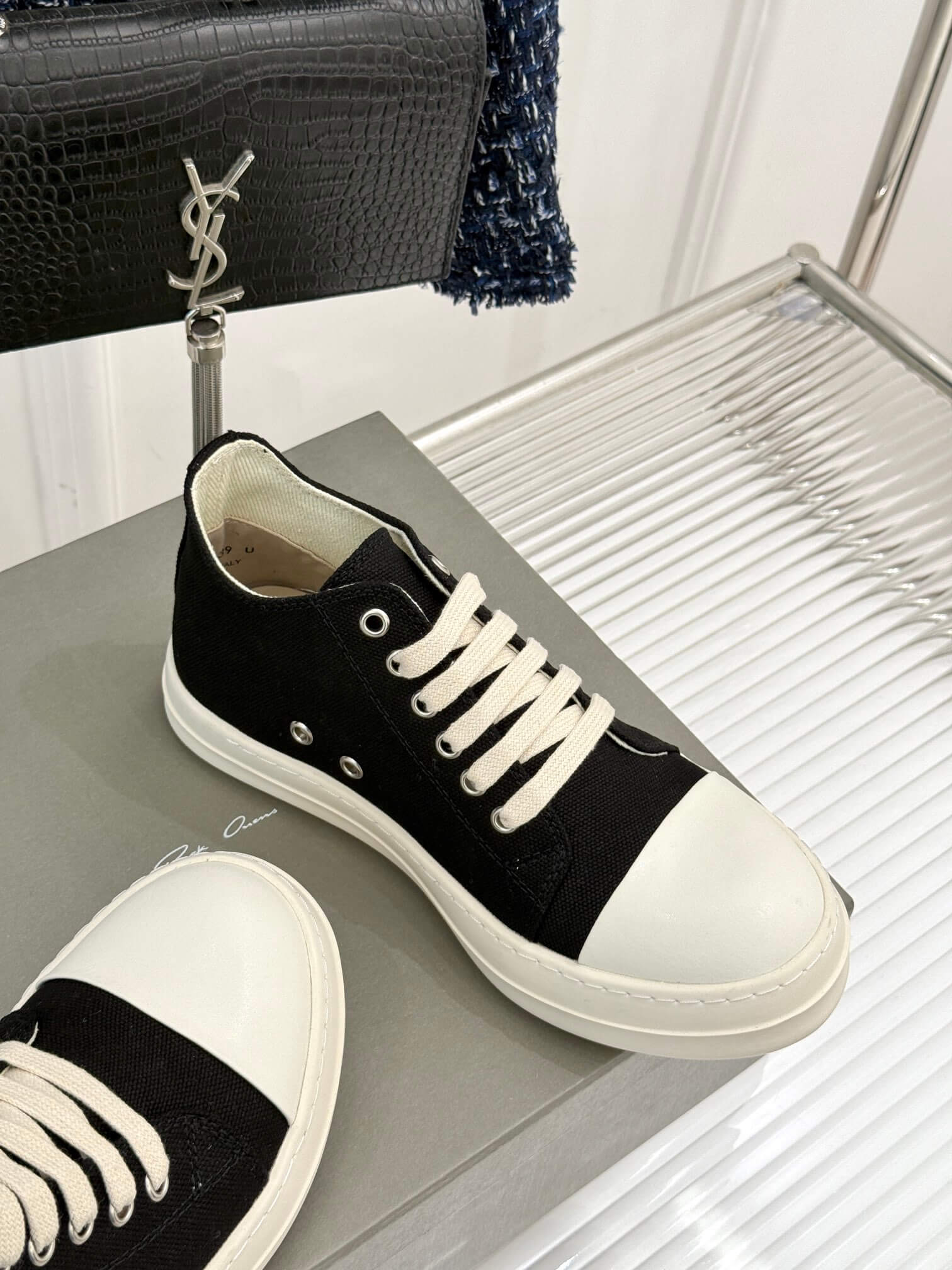Code:RO0014